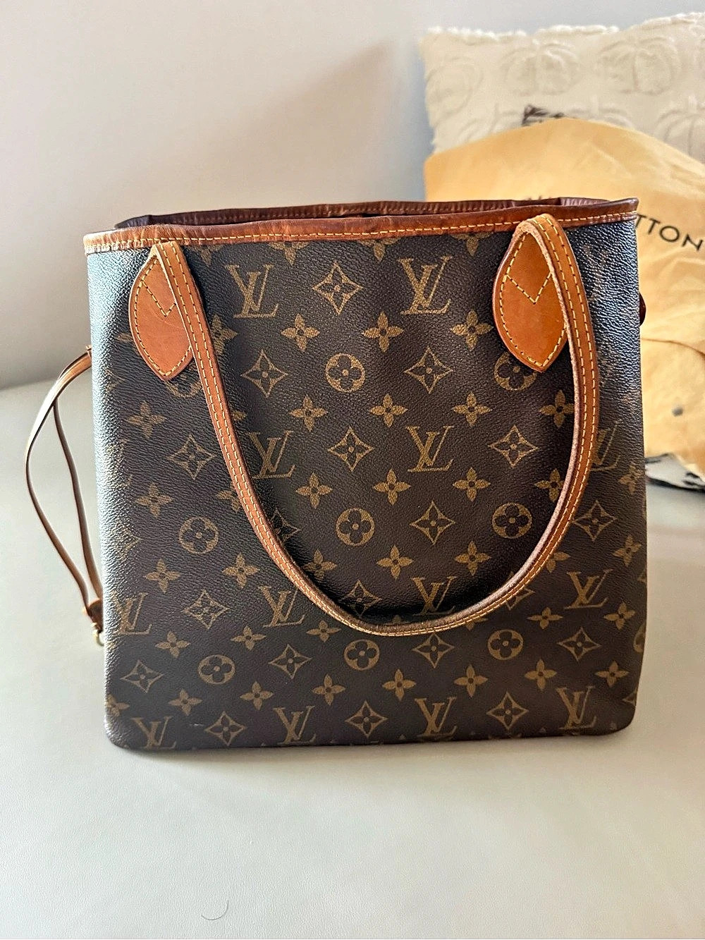 Louis Vuitton Neverfull GM Tote Brown